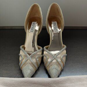 Badgley Mischka Women's Haze Pump Plantino/Gold Size 5.5